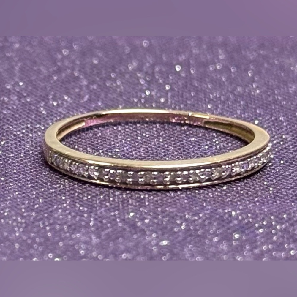 10k Rose Gold Diamond Wedding Band
